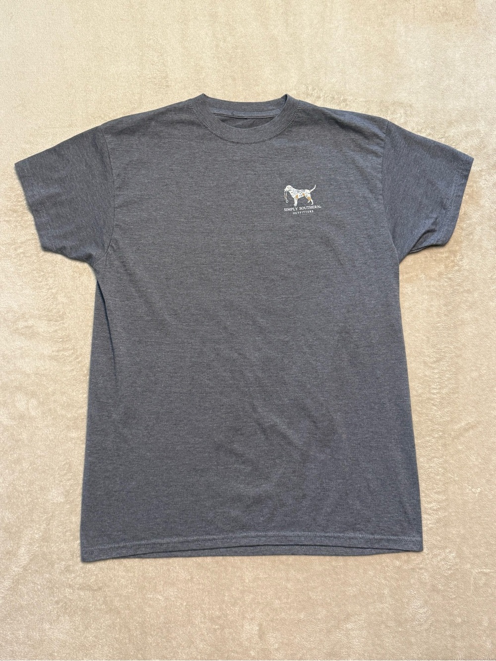 Simply Southern Outfitters Camo Hunting Dog Tee Mens Medium